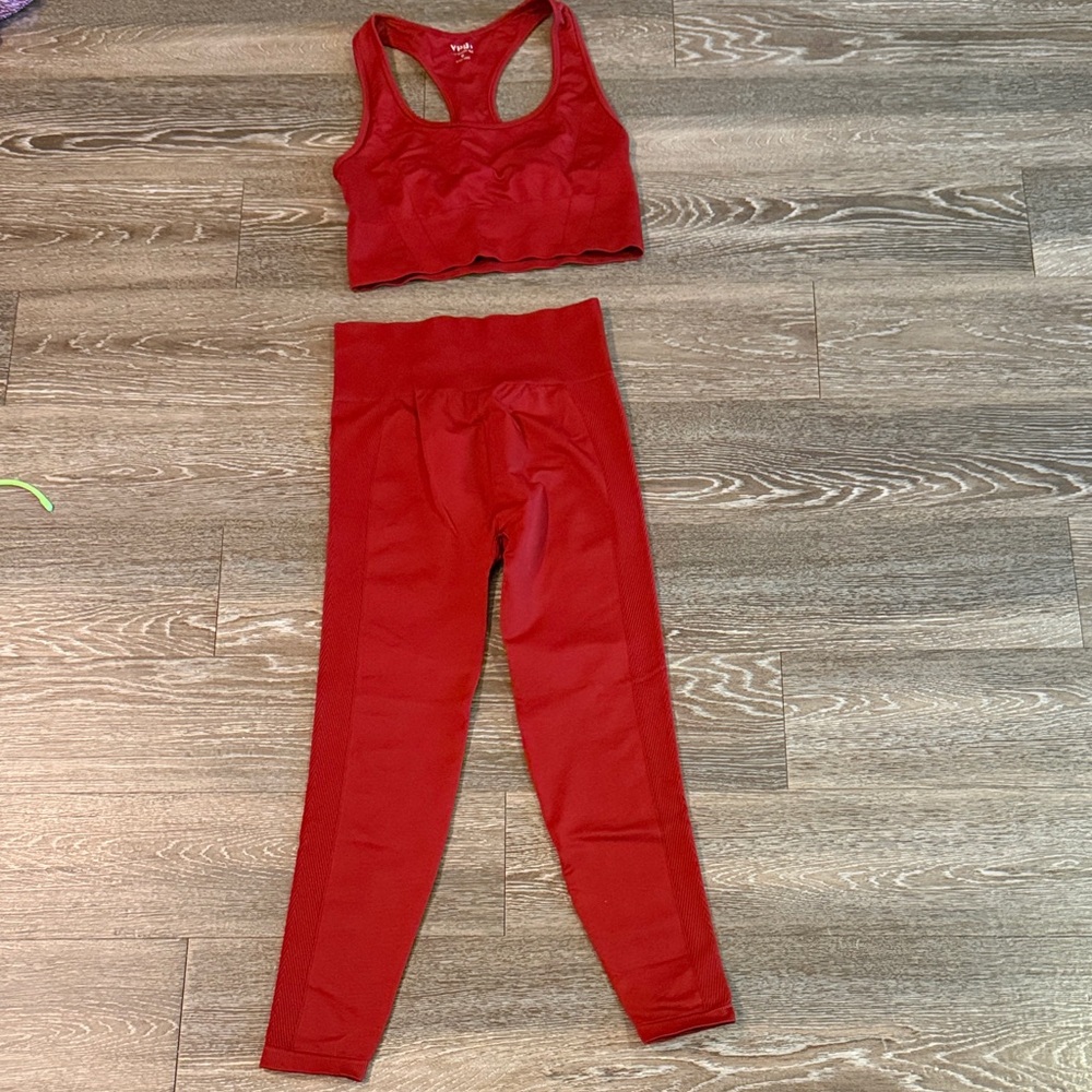 Abercrombie YPB Rust color  Sports Bra and Leggings Set